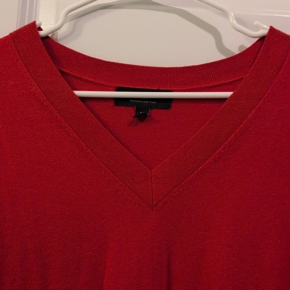 Banana Republic Cashmere V Neck Sweater Top - Picture 2 of 7